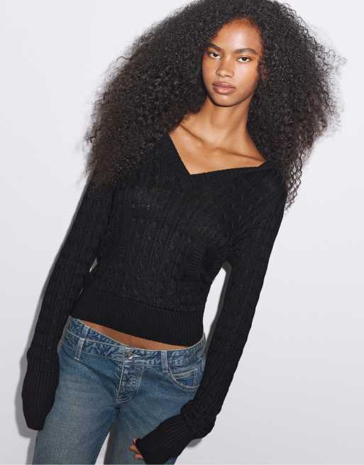 Stradivarius Hooded cable-knit jumper in black, 2 of 7