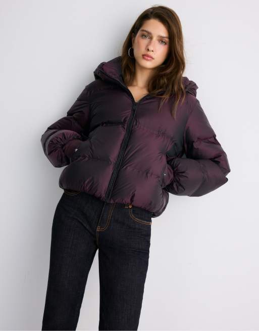 Stradivarius Hooded shiny padded jacket in dark purple, 2 of 7