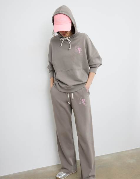 Stradivarius Hoodie with washed effect print in beige - view 1