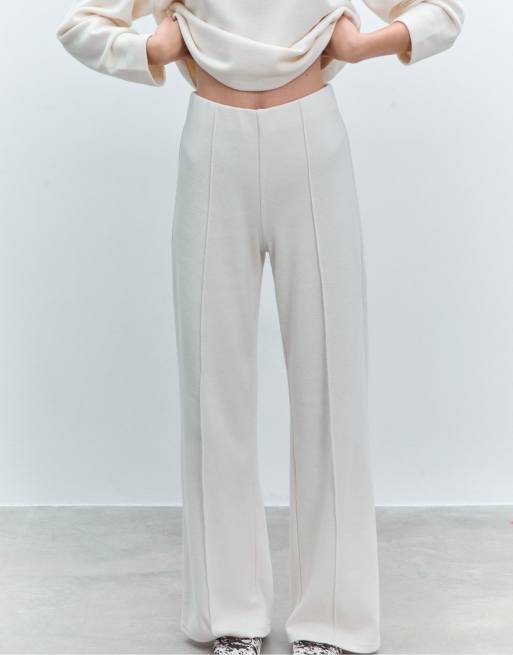 Stradivarius – Hose aus Strickstoff in Ecru mit Ziernaht, 2 von 4
