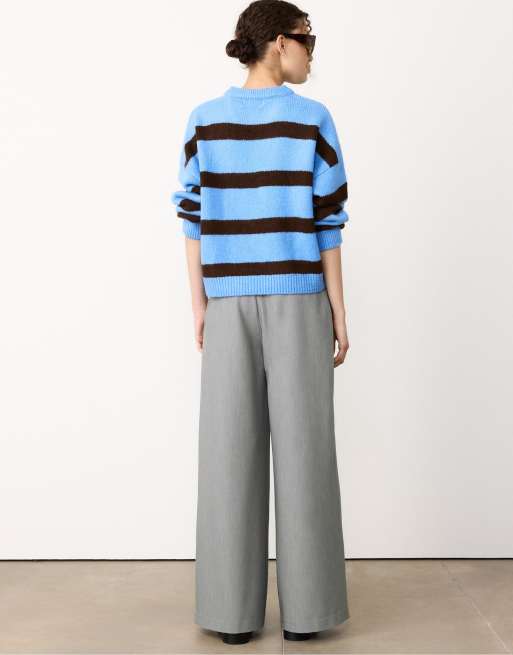Stradivarius – Hose in Grau meliert mit Abnähern und Gürtel, 3 von 4