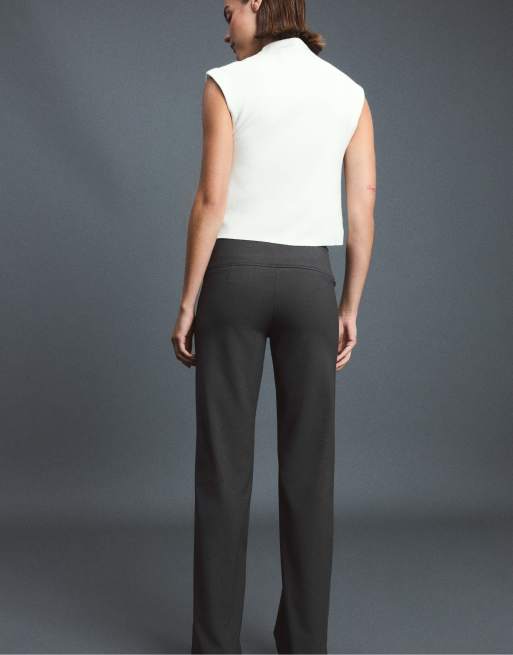 Stradivarius Hose mit geradem Schnitt und Schnallendetail in Grau, 3 von 7