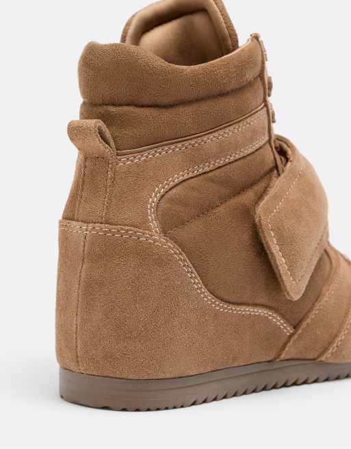 Stradivarius indvendige kile-sneakers i beige, 6 af 6