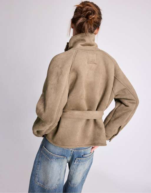 Stradivarius Jacke aus Kunstwildleder mit beidseitiger Optik in Camel, 3 von 7