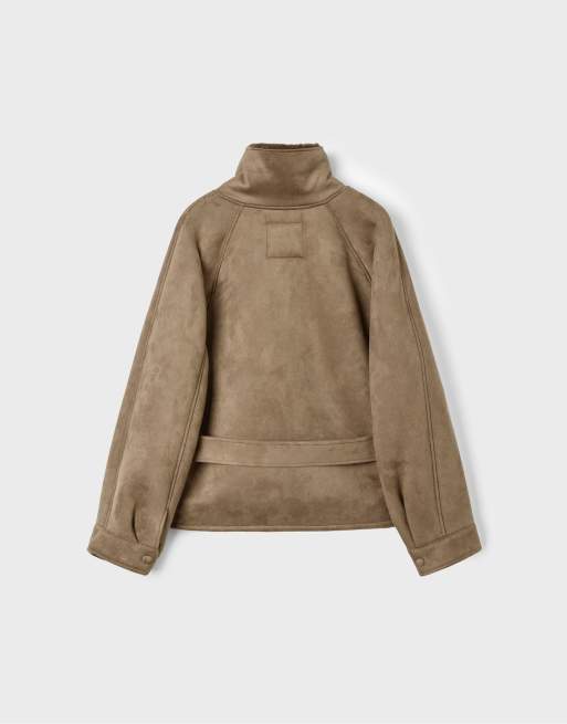 Stradivarius Jacke aus Kunstwildleder mit beidseitiger Optik in Camel, 7 von 7