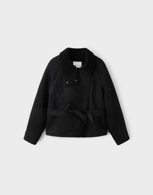 Stradivarius Jacke aus Kunstwildleder mit beidseitiger Optik in Schwarz, 6 von 7
