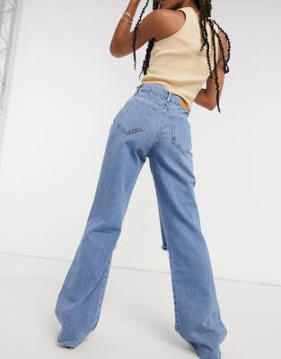 Stradivarius - Jaren 90 jeans met rechte pijpen en scheuren in blauw | ASOS