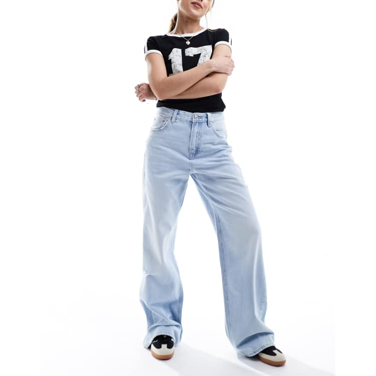 Stradivarius - Jean ample fluide à - Bleu clair délavé | ASOS