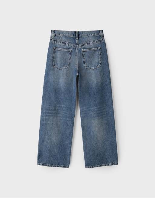 Stradivarius jean large à jambes larges et taille croisée en denim bleu moyen, 7 de 7