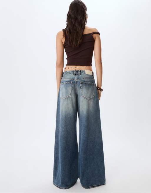 Stradivarius jean super large à taille basse en denim bleu teint en pièce, 3 de 4