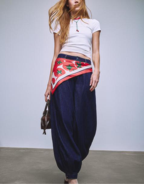 Stradivarius - Jeans a palloncino in denim blu risciacquato - view 1