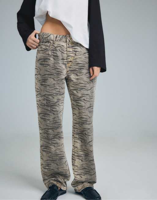Stradivarius jeans a sigaretta stampati color vaniglia, 2 di 7