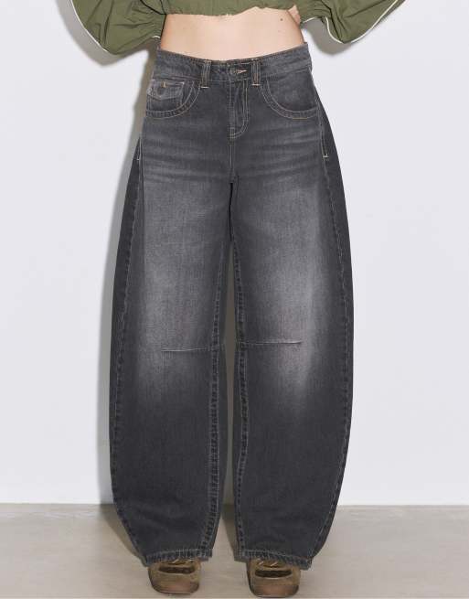Stradivarius jeans balloon a vita bassa in denim grigio scuro, 2 di 6