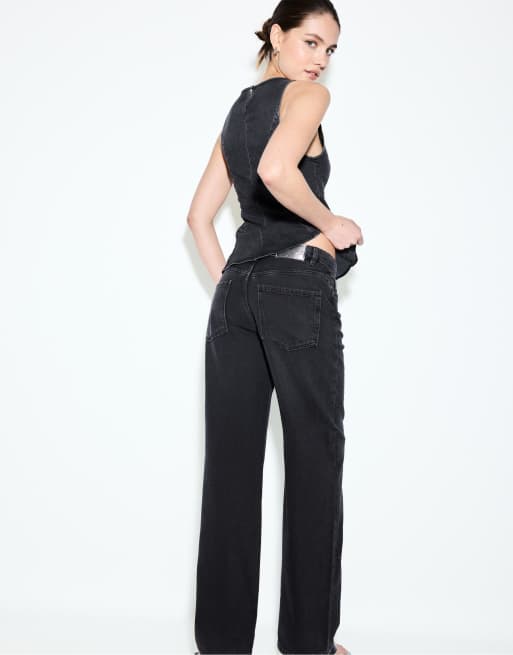 Stradivarius – Jeans in schwarzer Waschung mit geradem Schnitt und Strassverzierung, 3 von 7