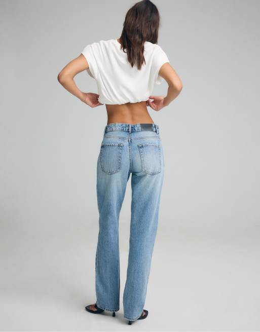 Stradivarius jeans med knappstängning, rak smal passform, mellanblå denim, 3 av 6