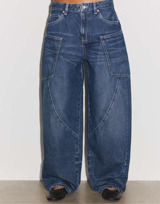 Stradivarius jeans med låg midja och fickor i mellanblå denim, barrel-modell, 2 av 7