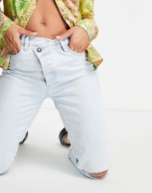 Stradivarius - Jeans met rechte pijpen en onafgewerkte zoom in bleekwassing 