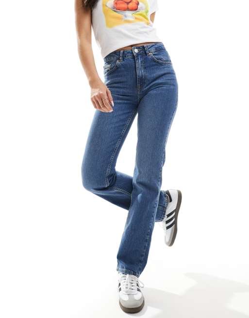 Stradivarius - Jeans met rechte pijpen in donkerblauw 