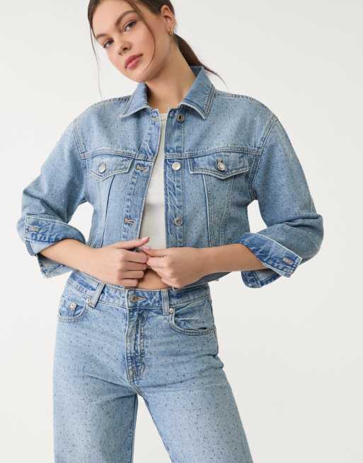 Stradivarius – Jeansjacke in Mittelblau mit Strass
