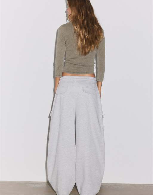 Stradivarius Jogger mit weitem Bein in Grau-Melange, 3 von 7