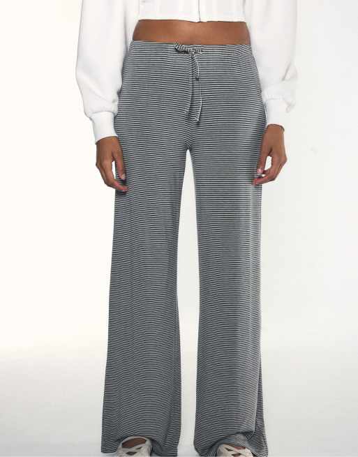 Stradivarius jogger slim à taille marquée rayé gris chiné, 2 de 7