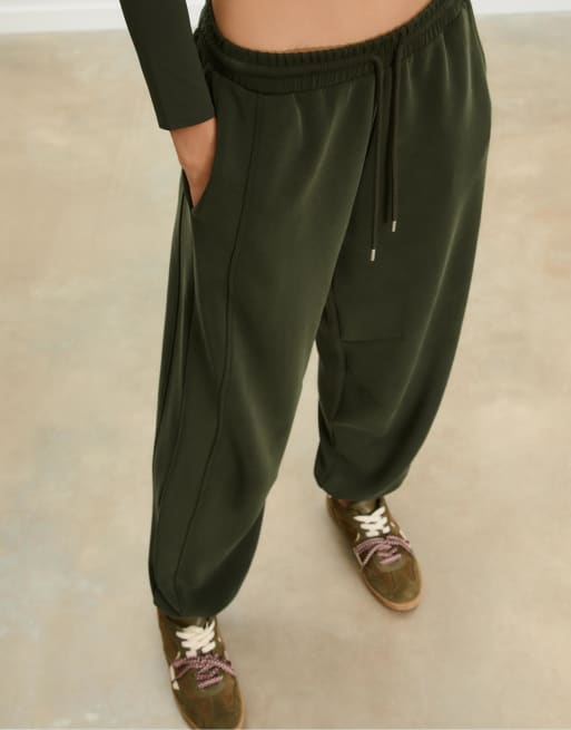 Stradivarius - Joggers larghi morbidi al tatto verdi, 2 di 4