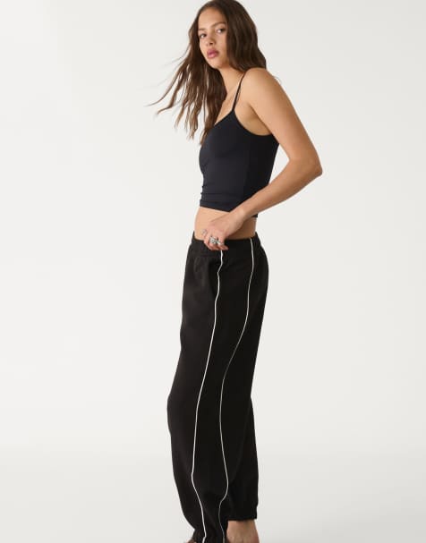 Stradivarius joggers with piping in black - view 1