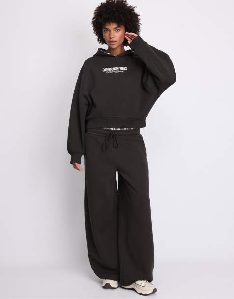 Stradivarius joggingbroek met boxerdetail in bruin - view 1