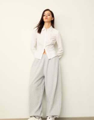 Stradivarius - Jogginghose in meliertem Grau mit Ballonschnitt