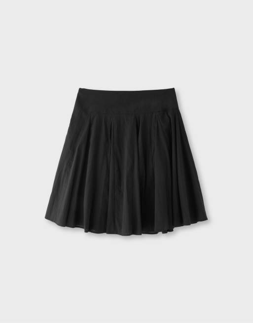 Stradivarius jupe mi-longue à plis creux noire, 7 de 7