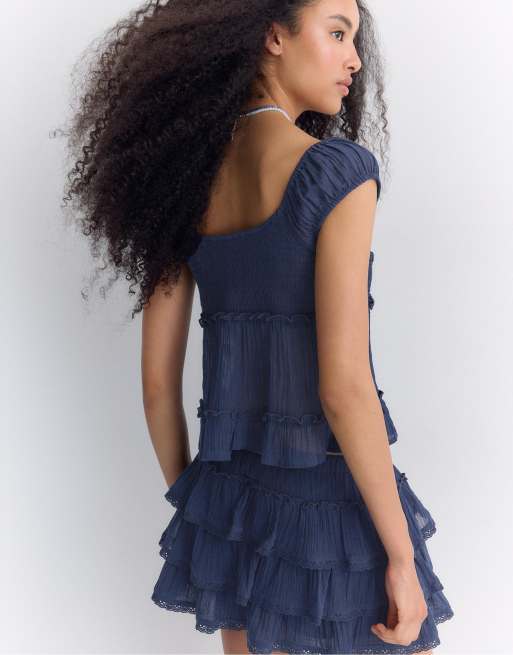 Stradivarius - Jupe-short à volants en tissu effet froissé - Bleu marine, 4 de 4