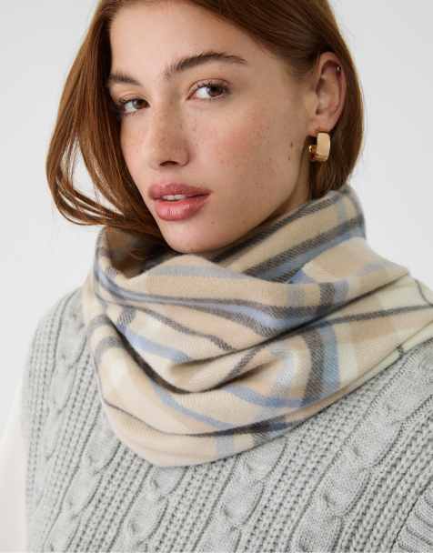 Stradivarius – Karierter Schal in Beige - view 1