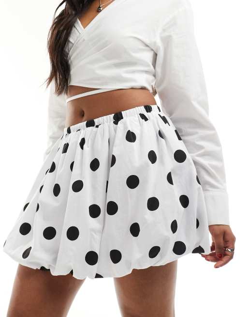 Stradivarius - Katoenen mini rok met bolle zoom in stippenprint 