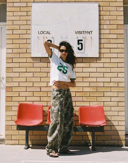 Stradivarius - Khakigrønne cargobukser i poplin med print, 6 af 7