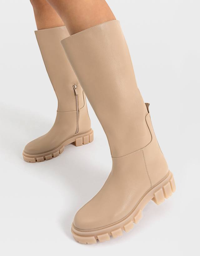 Stradivarius knee boots with chunky sole in caramel