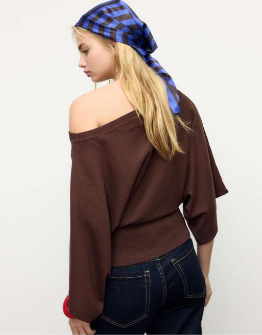 Stradivarius Knit batwing sleeve jumper in brown, 3 of 4