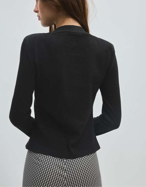 Stradivarius Knit cardigan with shoulder pads in black, 3 of 7