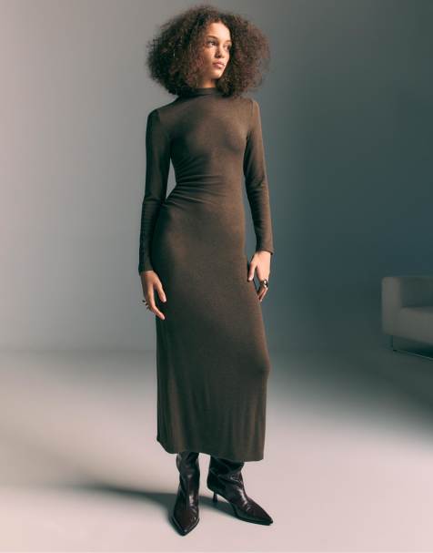 Stradivarius Knit midi dress in brown - view 1