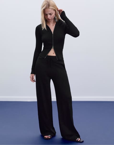 Stradivarius Knit trousers in black - view 1