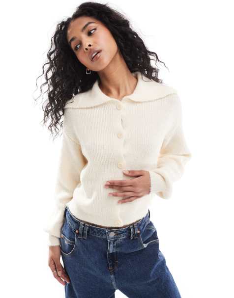 Stradivarius knitted polo top in ecru - view 1