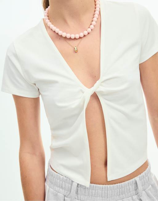Stradivarius Knot detail short sleeve t-shirt in ecru, 4 of 6