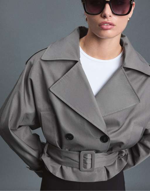 Stradivarius kort trenchcoat med skulderpuder i grå, 5 af 7