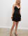 Thumbnail 1 van 4