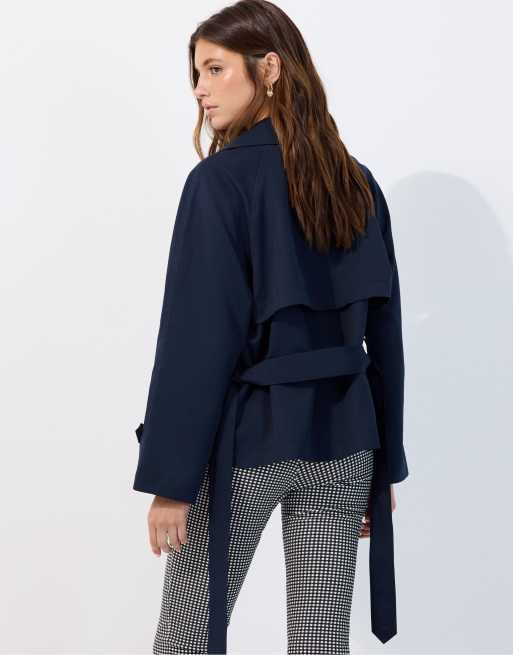 Stradivarius korte soepelvallende trenchcoat met riem in blauw, 3 van 4
