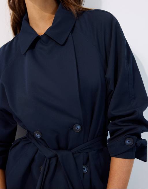 Stradivarius korte soepelvallende trenchcoat met riem in blauw, 4 van 4