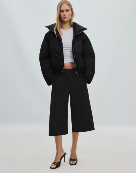Stradivarius kurz geschnittene Daunenjacke mit hohem Kragen in Schwarz - view 1