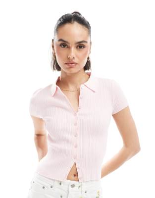 Stradivarius - Kurzärmliges Strickjacken-Oberteil in Rosa