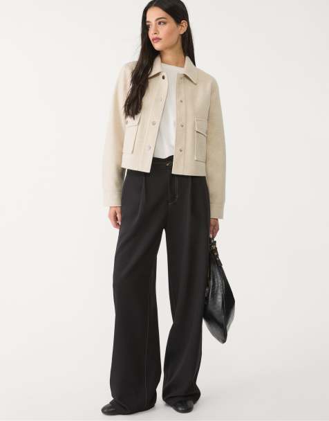 Stradivarius – Kurze, weiche Jacke in Ecru - view 1