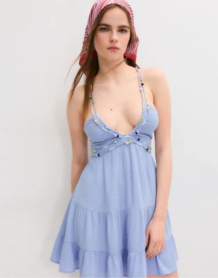 Stradivarius - Kurzes Kleid in Blau mit Perlenverzierung