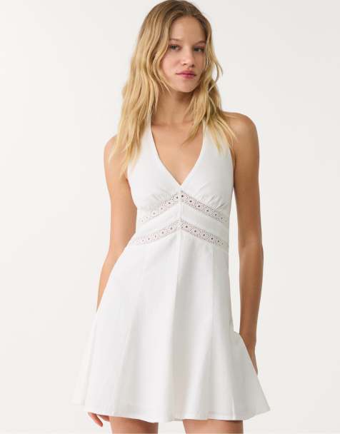 Stradivarius – Kurzes Neckholder-Kleid aus Leinenmix in Ecru - view 1